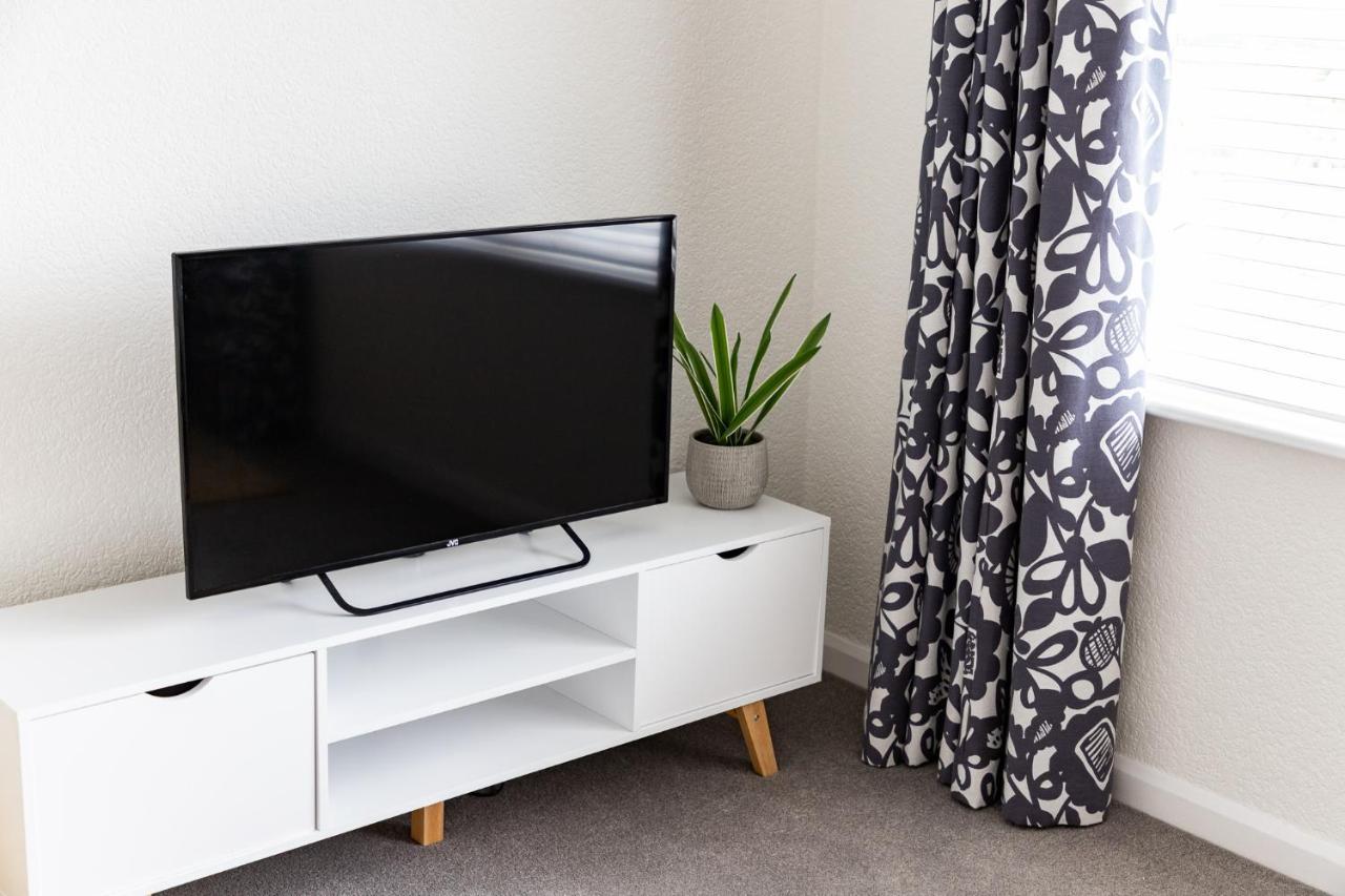 1 Chatsworth Riverscape Apartments - Riverview Apartment In Great Location With Free Parking Overlooking The Gannel Just A Short Walk From Newquays Incredible Beaches And Local Amenities Newquay  Bagian luar foto