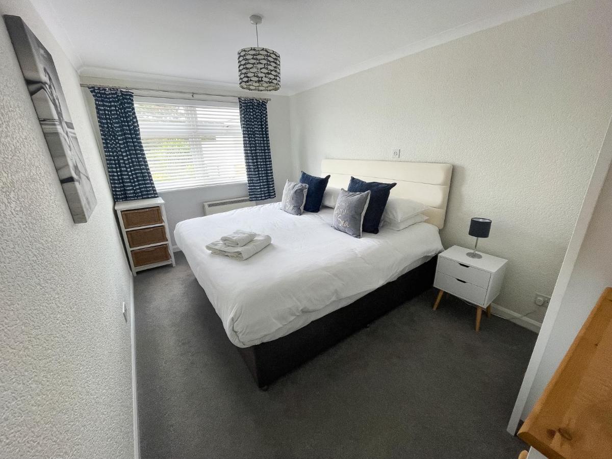 1 Chatsworth Riverscape Apartments - Riverview Apartment In Great Location With Free Parking Overlooking The Gannel Just A Short Walk From Newquays Incredible Beaches And Local Amenities Newquay  Bagian luar foto