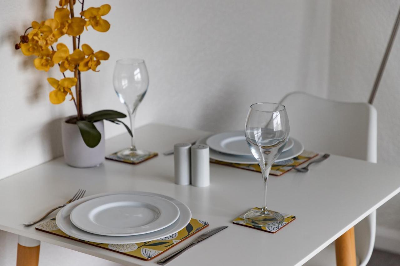 1 Chatsworth Riverscape Apartments - Riverview Apartment In Great Location With Free Parking Overlooking The Gannel Just A Short Walk From Newquays Incredible Beaches And Local Amenities Newquay  Bagian luar foto